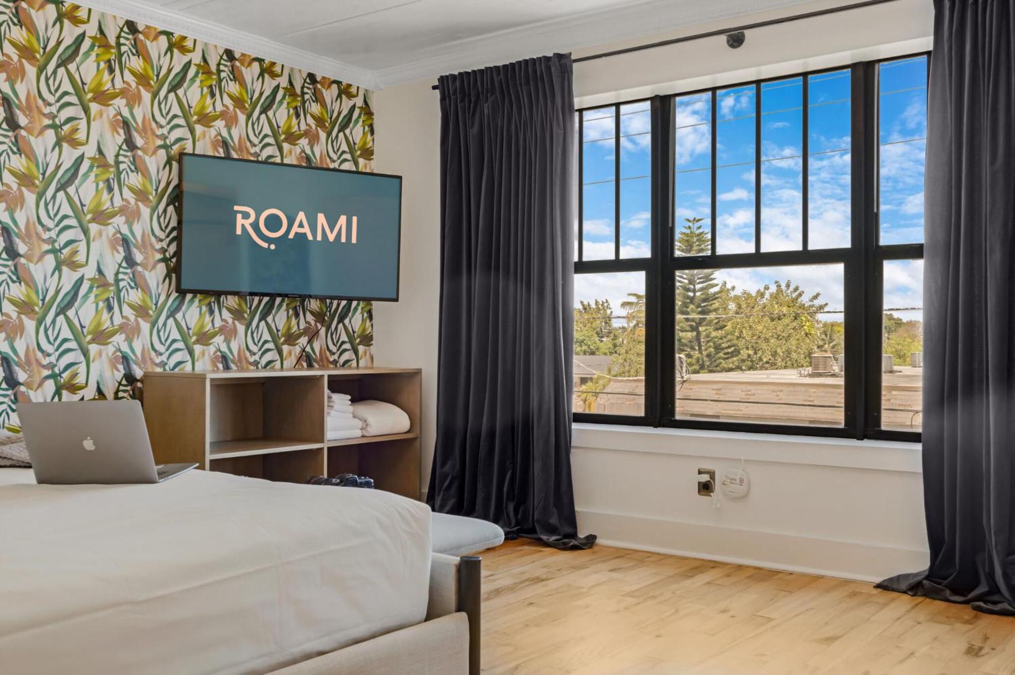 Roami At Tower Hotel - Calle Ocho Miami Exterior photo
