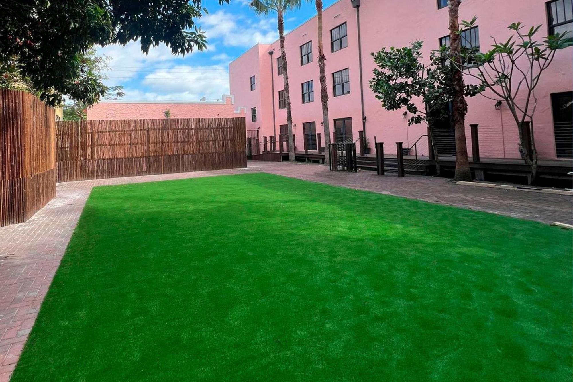 Roami At Tower Hotel - Calle Ocho Miami Exterior photo